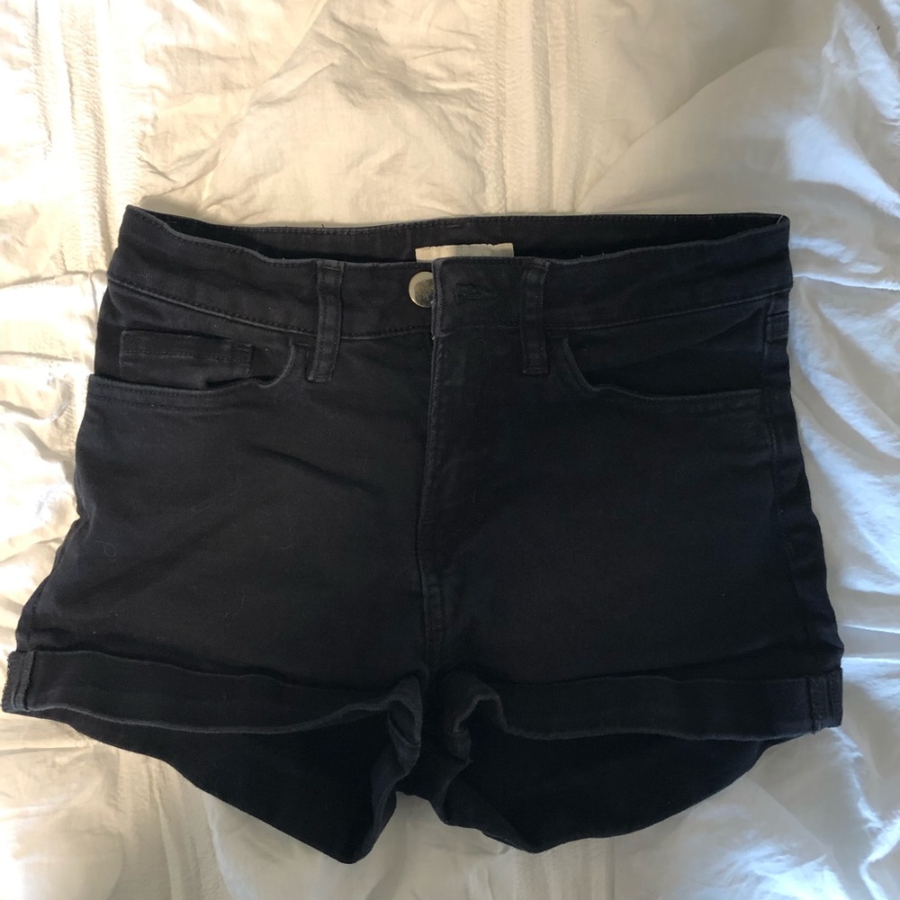 black h&m shorts